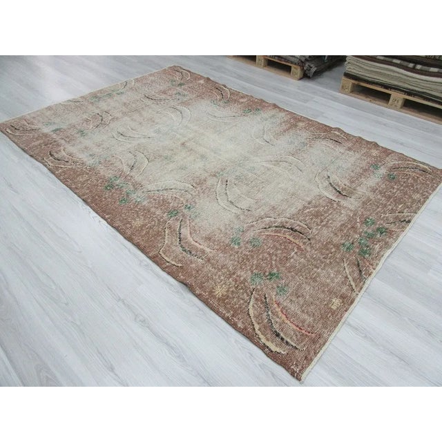 1960s Vintage Distressed Turkish Art Deco Rug - 5'11" X 9'3" For Sale - Image 5 of 6