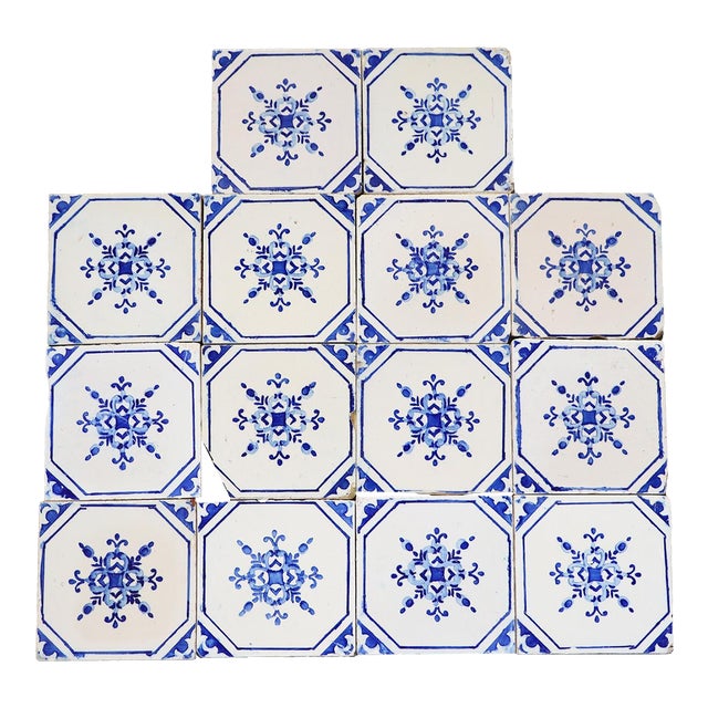 Antique 1920s Portuguese Ceramic Tiles With Stylized Art Deco Rosette Motif Set of 14 For Sale