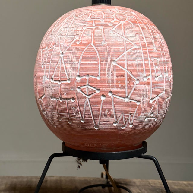 Mid-Century Modern Pair of Modernist Vintage Pink Carved Ceramic Lamps With Wire Stands For Sale - Image 3 of 10