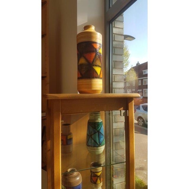 Mid-Century Black, Blue, Orange and Yellow Vetrata Vases and Bowls by Aldo Londi for Bitossi, Italy, Set of 16 For Sale - Image 9 of 18