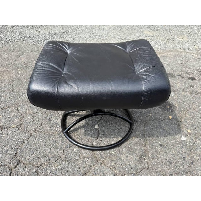 Vintage Ekornes Stressless Black Leather Recliner & Ottoman For Sale In Washington DC - Image 6 of 18