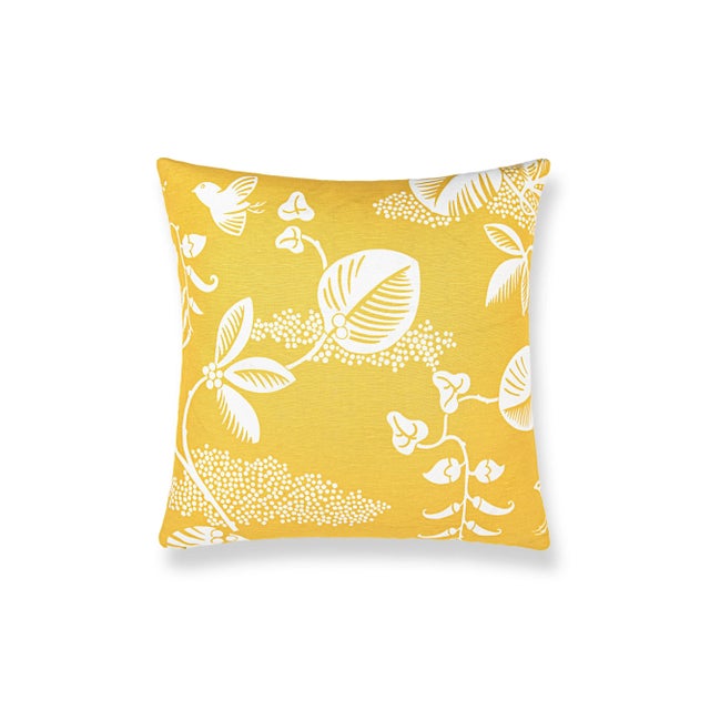 Contemporary The House Of Scalamandré Pepper Square Pillow In Maize For Sale - Image 3 of 3