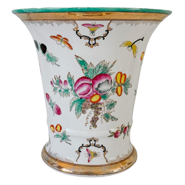 Vintage Chinese Export Porcelain Cachepot – Botanical Fruit & Butterflies Motif With Gilt Trim For Sale - Image 4 of 10