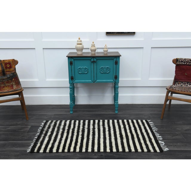 Tribal 1970s Turkish Hand-Knotted Wool Cotton Beige Kilim Area Rug For Sale - Image 3 of 11