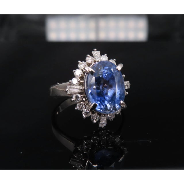 Blue Late 20th Century Fine 3.98ct Gia Ceylon No Heat Sapphire & 0.50ct Diamond Platinum Ring Size 6 For Sale - Image 8 of 18