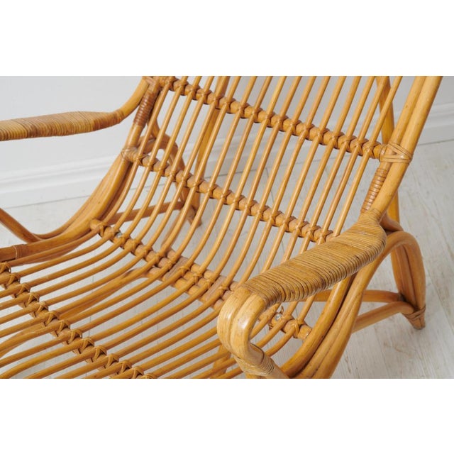Swedish Modern Rattan Lounge Chairs and Footstool attributed to Bruno Mathsson for Dux, 1970s, Set of 3 For Sale - Image 12 of 15