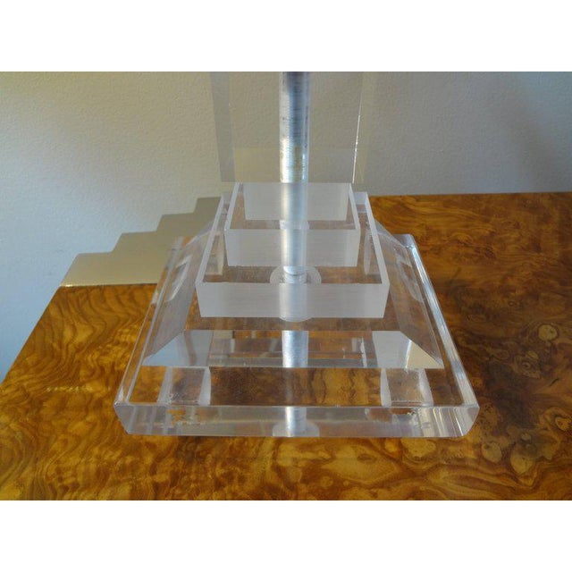 Karl Springer 1970s Mid Century Modern Geometric Lucite Lamps - a Pair For Sale - Image 4 of 9