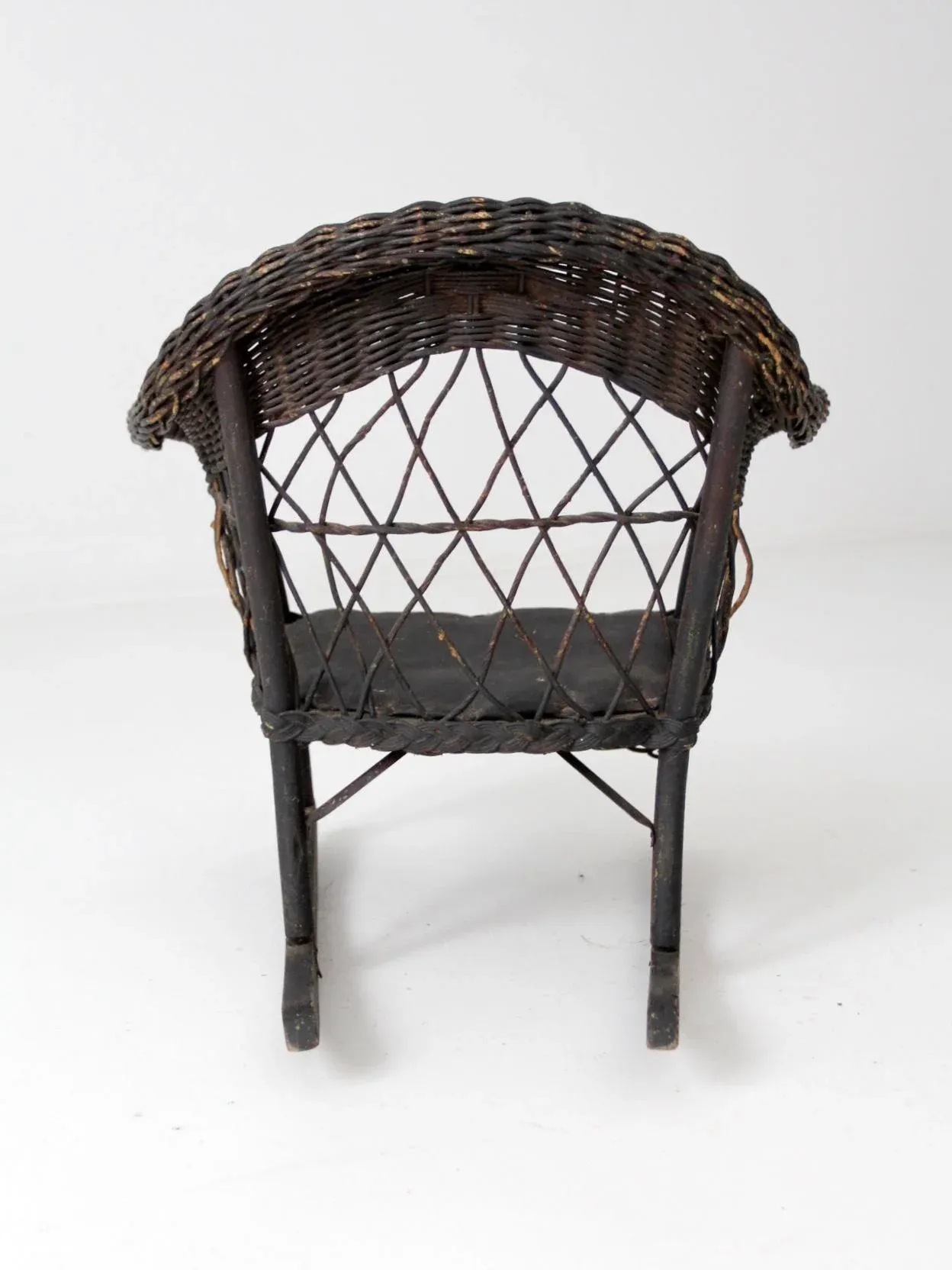 childrens wicker table and chairs