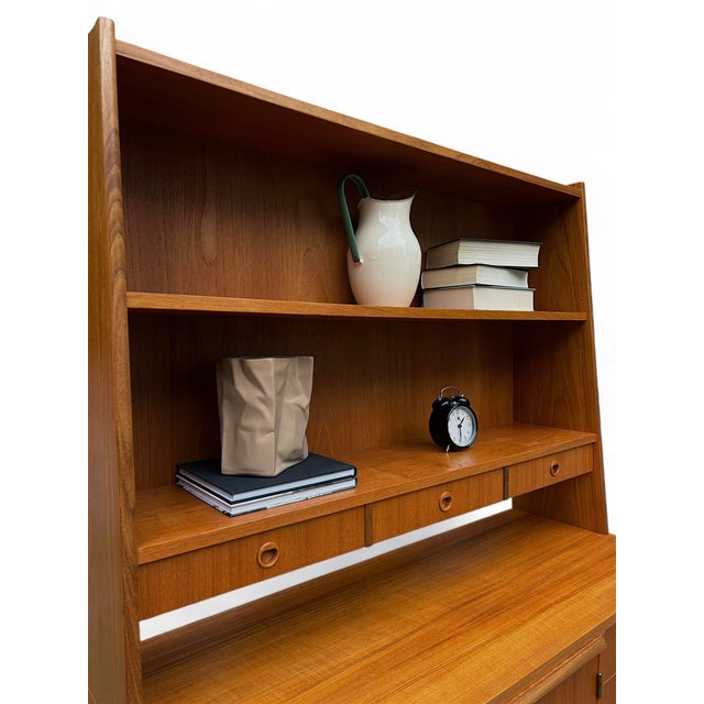 Scandinavian Bookshelf in Teak For Sale - Image 5 of 15