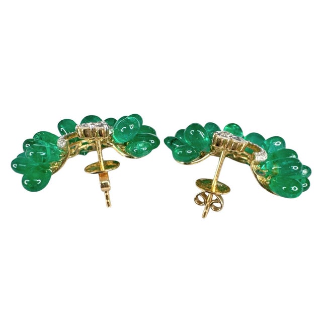 Vintage Style Emerald & Diamond Grape Bunch Drop Earrings 18k Yellow Gold, A Pair For Sale In Washington DC - Image 6 of 8