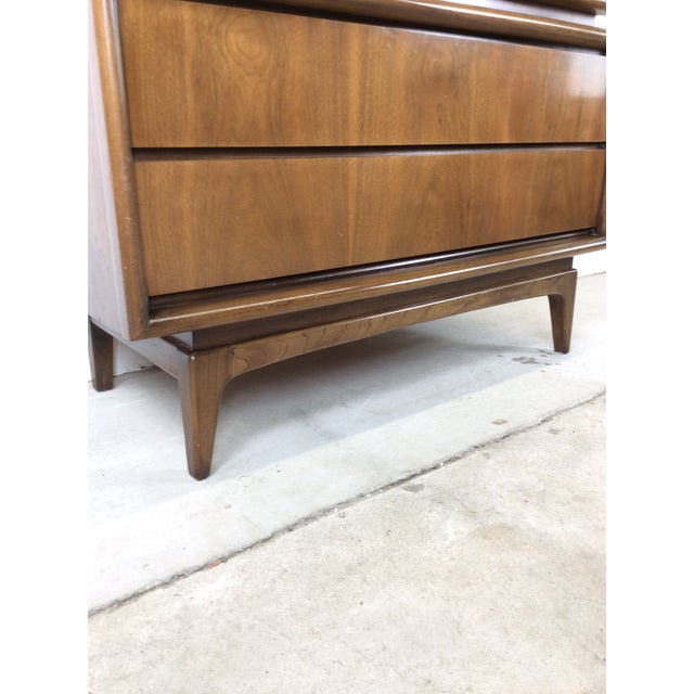Wood Mid Century Modern Highboy Dresser With Diamond Fronts by United Furniture For Sale - Image 7 of 15