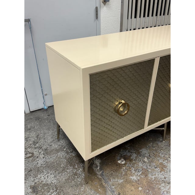 Contemporary Bernhardt Salon Media Console For Sale - Image 3 of 12