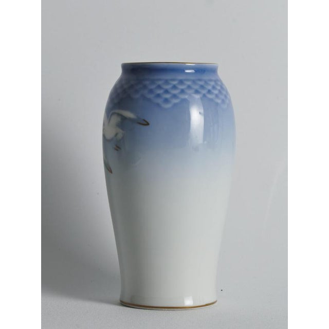 Vintage Porcelain Seagull Model 678 Vase from Bing & Gröndahl, Denmark, 1970s For Sale - Image 5 of 18