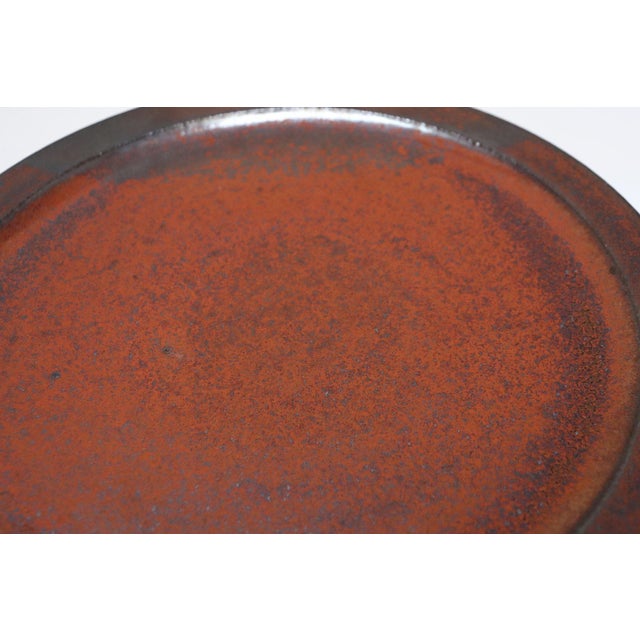Vintage Studio Pottery Charger in Metallic Gray and Red Glaze by Deanna Nichols For Sale - Image 12 of 17