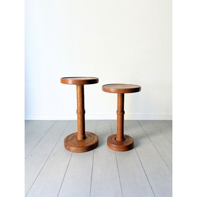 Mid-Century Modern Arts and Crafts Cocktail Tables in Turned Oak, 1940, Set of 2 For Sale - Image 3 of 10