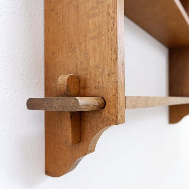 Plate Shelf - Vintage - Decoration Measures : 91x15cm H:80cm This original Arts & Crafts style shelf features a beautiful...