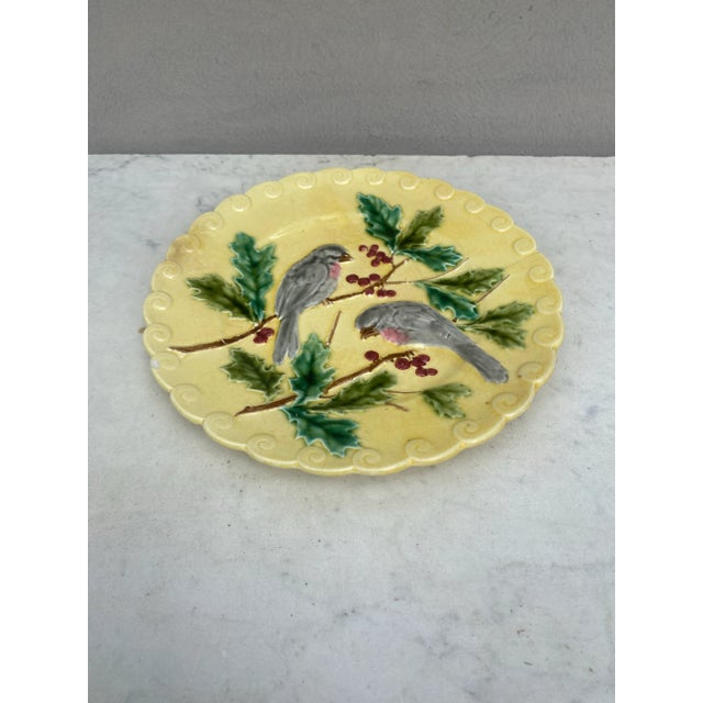 French Majolica Bird & Holly Plate Sarreguemines, circa 1880. One hairline.