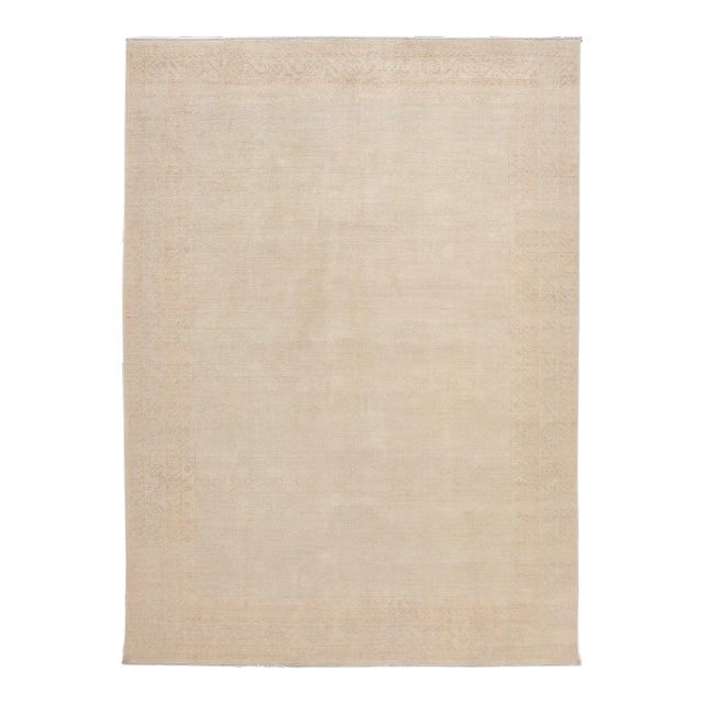 Modern Peshawar Pakistani Handmade Floral Beige Wool Rug For Sale