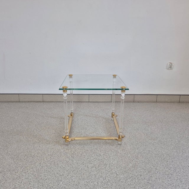 Metal Hollywood Regency French Side Table in Acrylic, Brass and Glass, 1970s For Sale - Image 7 of 10