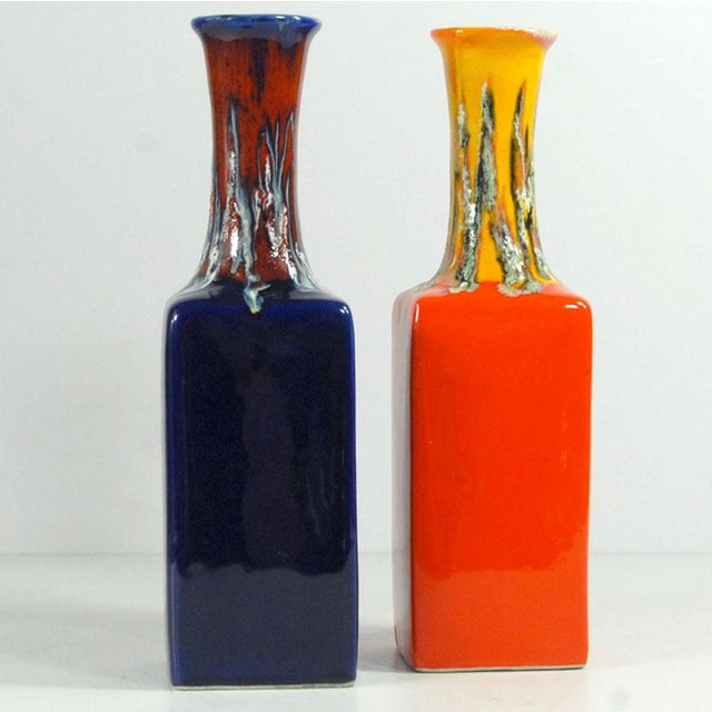 They are in good condition, they have traces of use in the form of minor defects, visible in the photos.