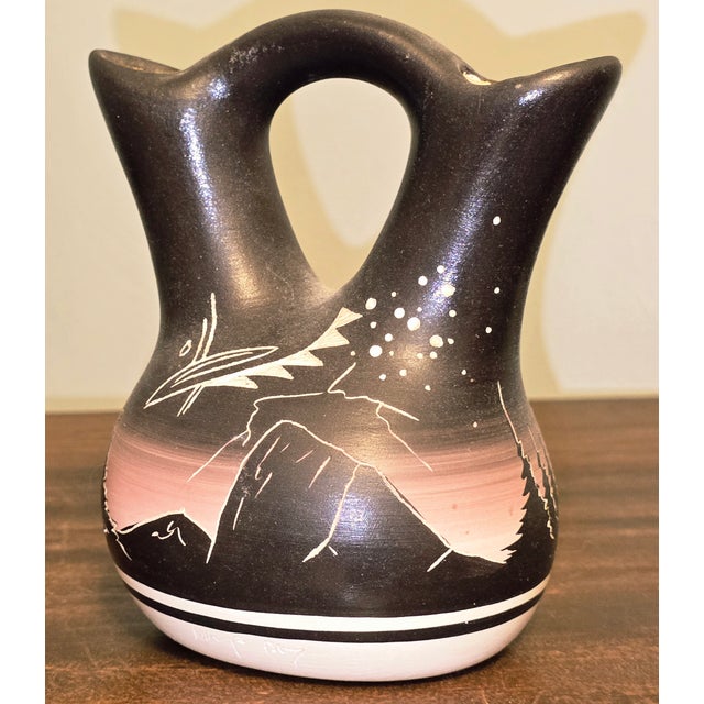 Hozoni Pottery 1987 Hand‑Painted Native American Wedding Vase — Etched Night Sky & Cosmic Motif For Sale - Image 4 of 10