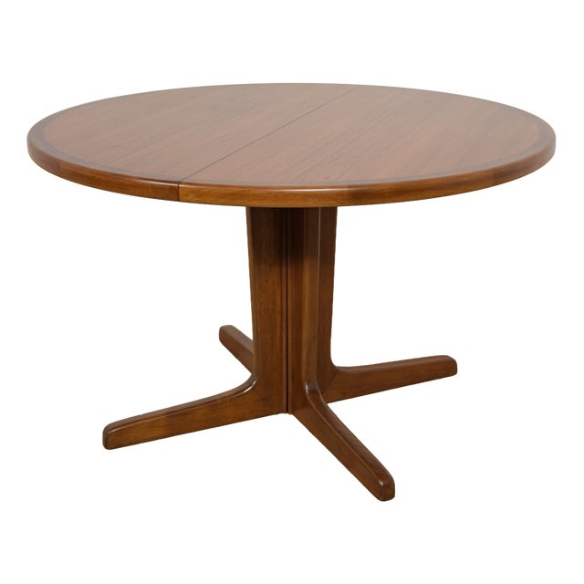 Mid-Century Modern Round Extending Dining Table in Teak, Denmark, 1960s For Sale