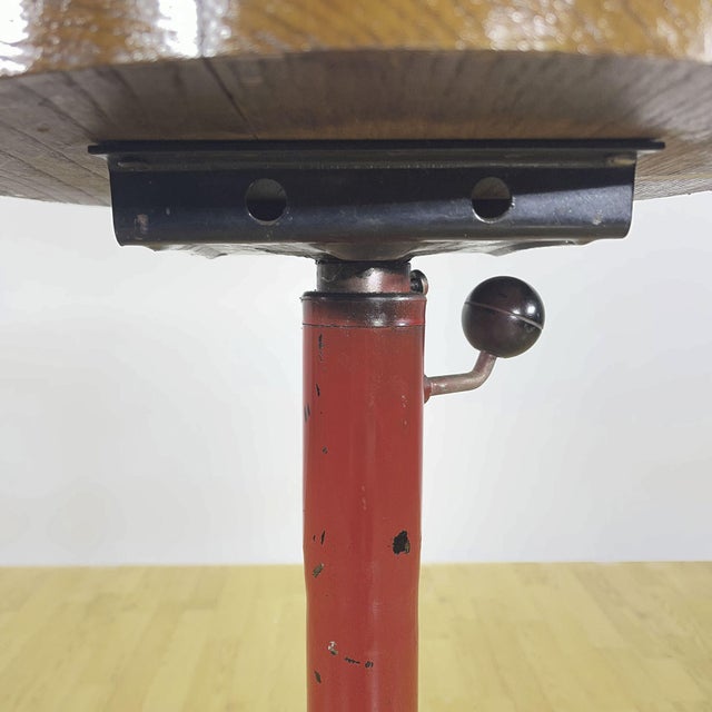 1950s Industrial Swivel Stool in Red Painted Metal and Wood Seat, 1950s For Sale - Image 5 of 9