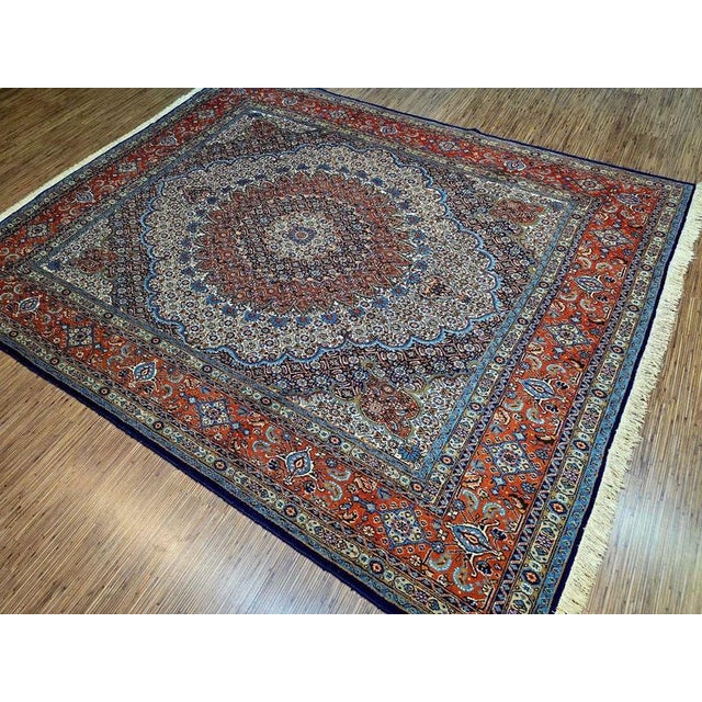 Middle Eastern Rug in Pure Wool For Sale - Image 4 of 11