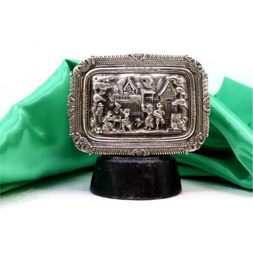 Silver Box with Figures in High Relief For Sale - Image 3 of 9