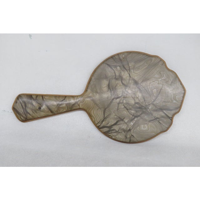 Art Deco Bakelite Green Marbleized Hand Held Vanity Mirror For Sale In Miami - Image 6 of 12