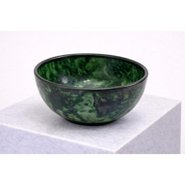 A striking Swedish modernist ceramic bowl designed by Erik Mornils for Nittsjö in the 1930s. This beautifully hand-thrown...