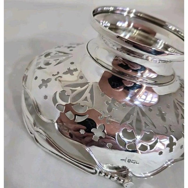 Antique Sterling Silver Swing Handle Basket, 1913 For Sale - Image 4 of 18