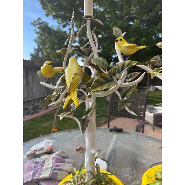 1950s 1950's Italian Tole Lamps With Green Leaves and Yellow Birds- A Pair For Sale - Image 5 of 7