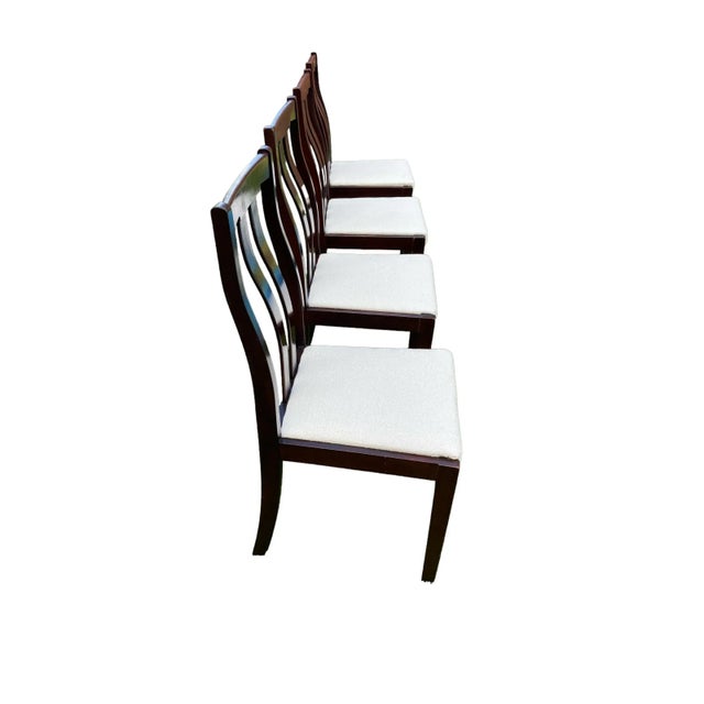 Mid-Century Dining Chairs in Deep Mahogany with White Paris Boucle Upholstery from Meredew, 1960s, Set of 4 For Sale - Image 12 of 13