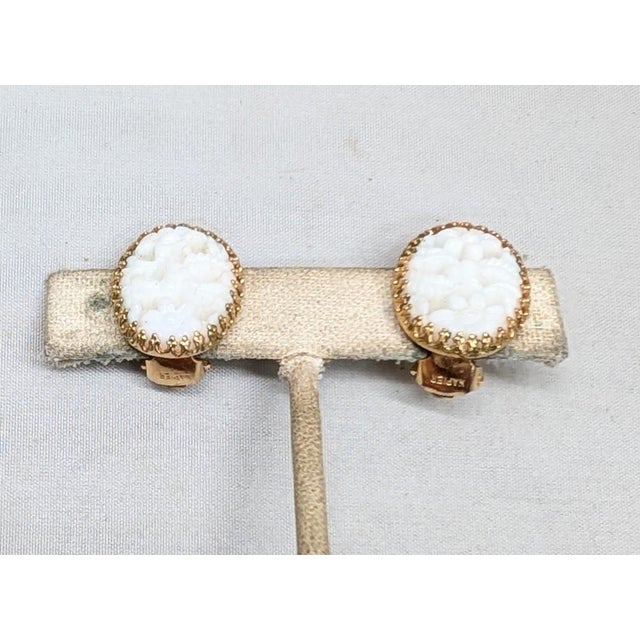 Vintage 1960s Signed Napier Goldtone Oval Faux-Carved White Jade Clip Earrings-2 Pieces For Sale In Philadelphia - Image 6 of 8