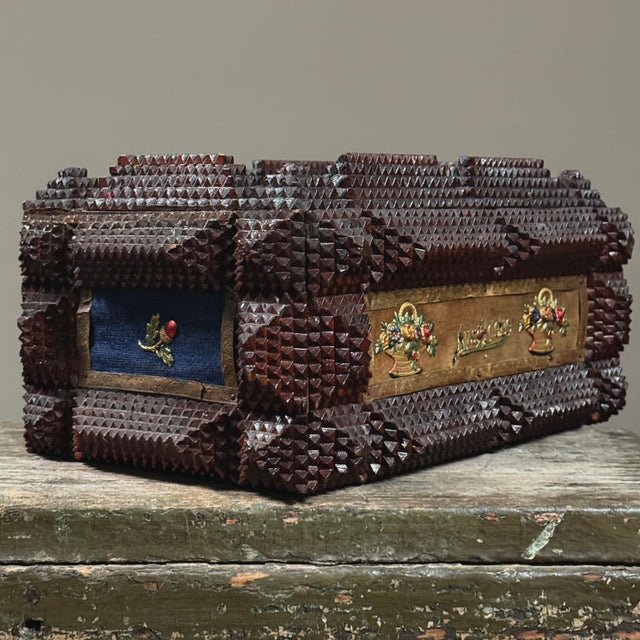 Antique Hand Carved Tramp Art Box With “Aus Liebe” Inscription Folk Art For Sale - Image 4 of 11