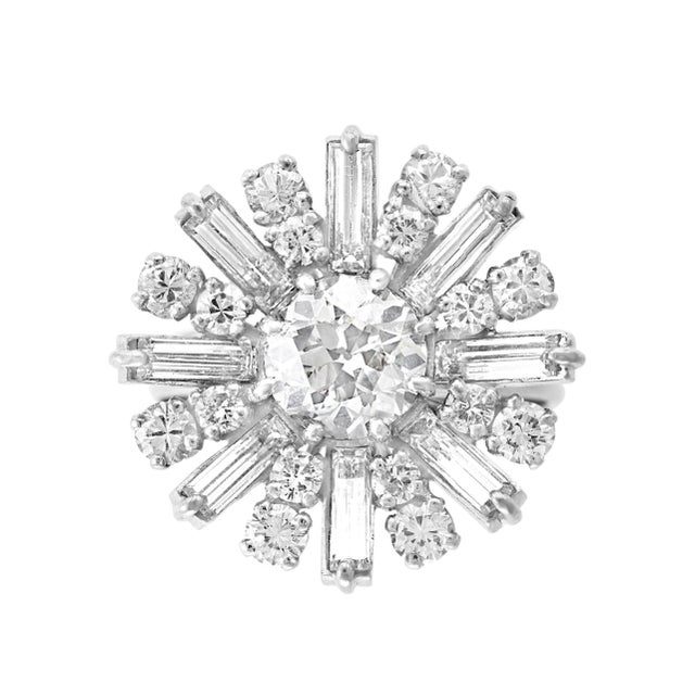 Contemporary 1.6 Carat Centre Diamond Flower Cocktail Engagement Platinum Ring Estate TDW 3.2 For Sale - Image 3 of 18