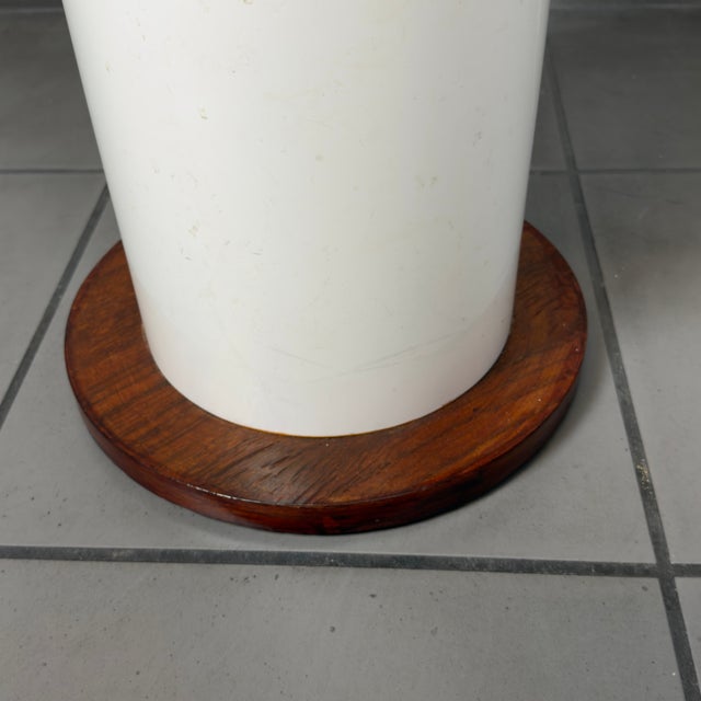 Modern Stools in White Lacquered Wood, 1960s, Set of 2 For Sale - Image 9 of 13