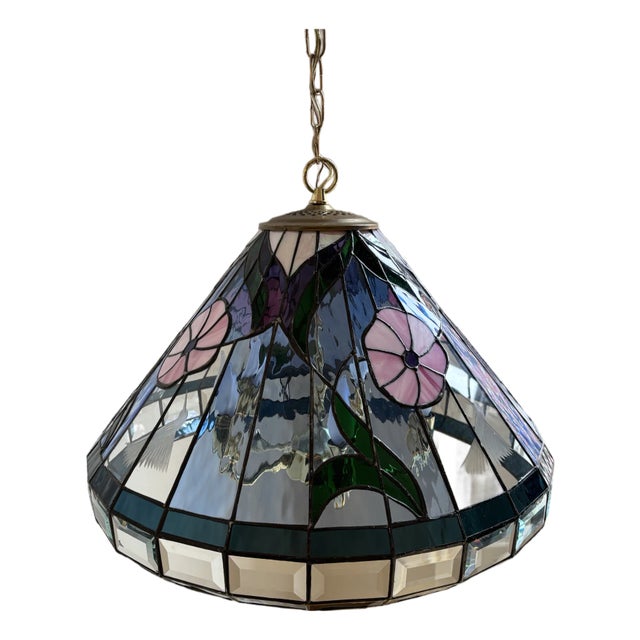 Vintage Tiffany-Inspired Stained Glass Hummingbird Pendant Lamp For Sale