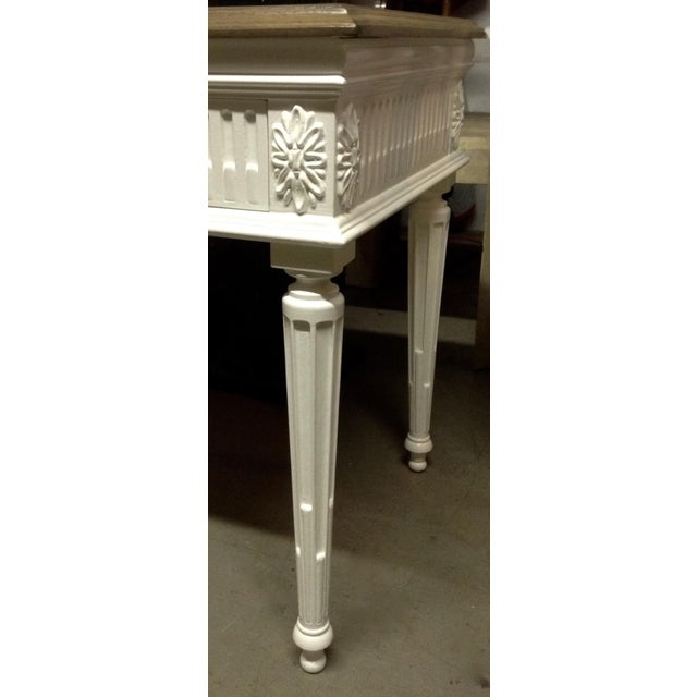 Wood Vintage Neoclassical Fluted Arched Coved Desk With Book-Matched Butterfly Top For Sale - Image 7 of 10