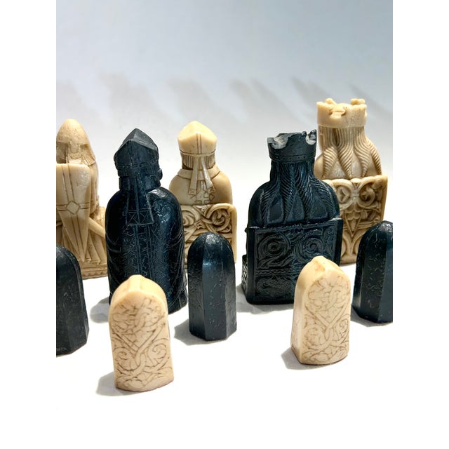 Set of 32 Vintage Isle of Lewis Chess Pieces For Sale - Image 17 of 17