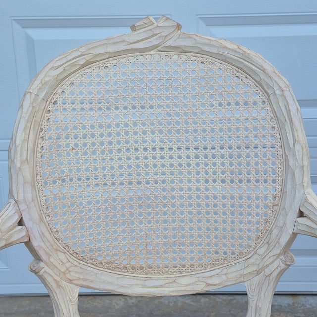 French 1990s Hollywood Regency Carved Faux Bois Cane Back Swivel Bar Stools With Arms, Set of 3 For Sale - Image 3 of 17