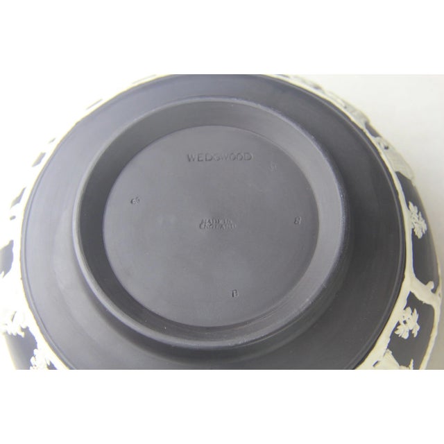 1990s Vintage MCM Wedgwood Black Jasper Sacrifice Bowl For Sale - Image 5 of 5