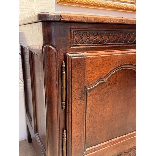 Wood 18th Century French Walnut Buffet With Carved Urn of Flowers For Sale - Image 7 of 13