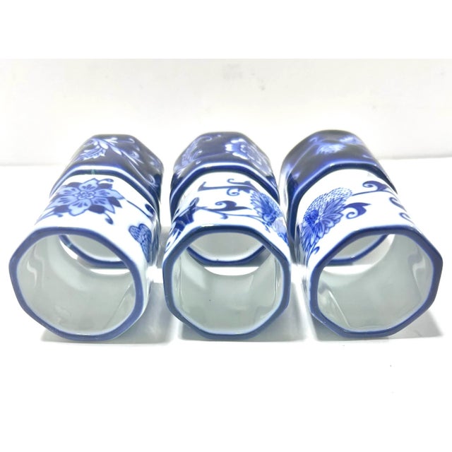 Vintage Blue & White Chinoiserie Porcelain Napkin Rings – Set of 6 For Sale In Louisville - Image 6 of 7