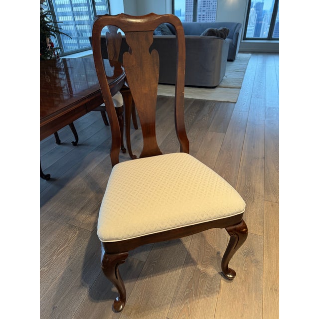 Late 20th Century Drexel Heritage Solid Wood Extendable Dining Table With 6 Reupholstered Chairs For Sale - Image 9 of 15