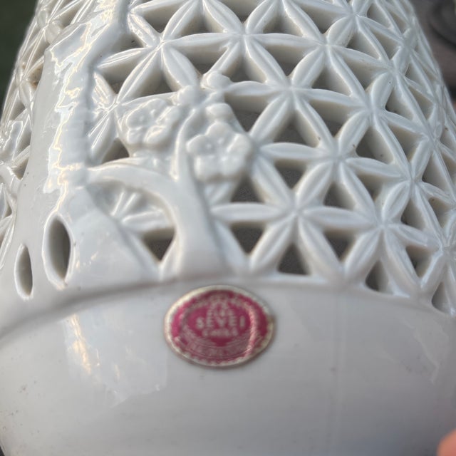 Seyei 1950s Seyei Japanese Blanc De Chine Lamps- A Pair For Sale - Image 4 of 4