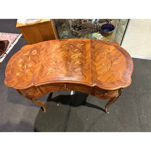 Louis XVI Marquetry Dressing Table, 1930s For Sale - Image 3 of 6