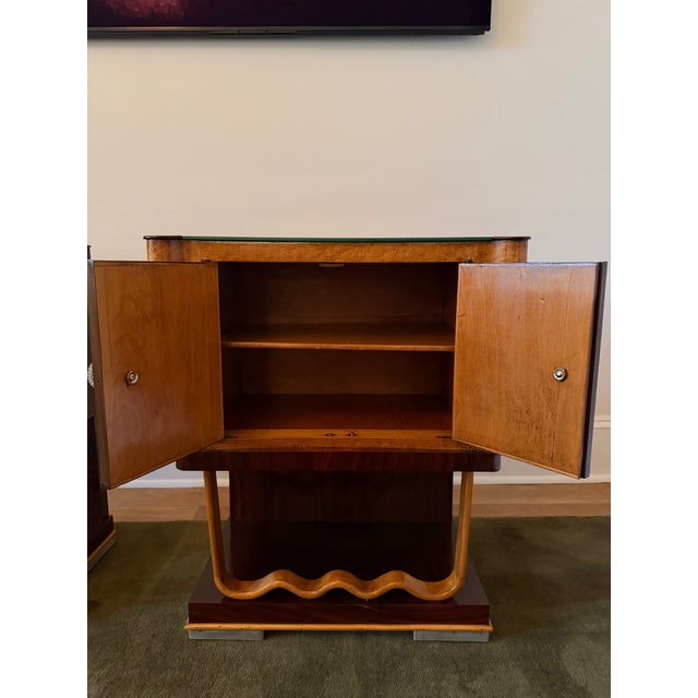 1990s 1990s Pair of Sculptural Art Deco Revival Burlwood Nightstands With Green Glass Tops For Sale - Image 5 of 6