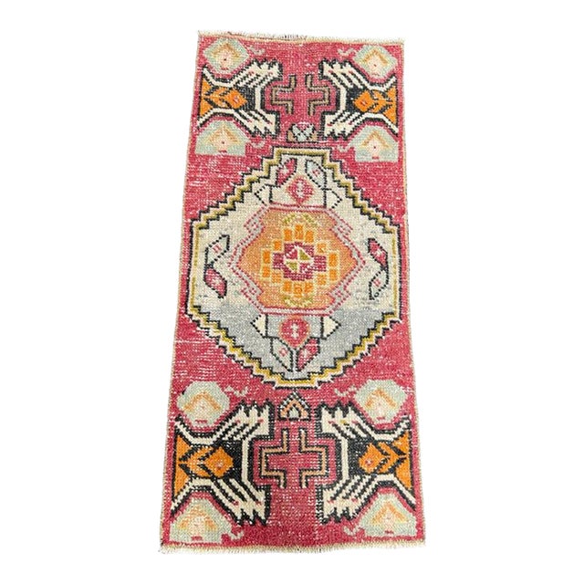 Turkish Yastik Rug 1'4" x 2'10" For Sale